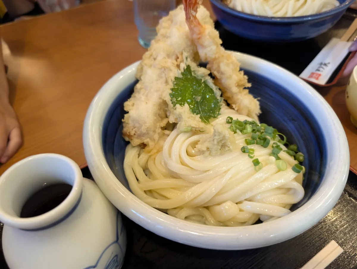 本格手打もり家 高松本店の天ぷらぶっかけうどん