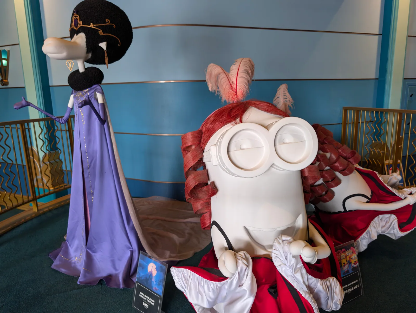 屋内アトラクションの展示