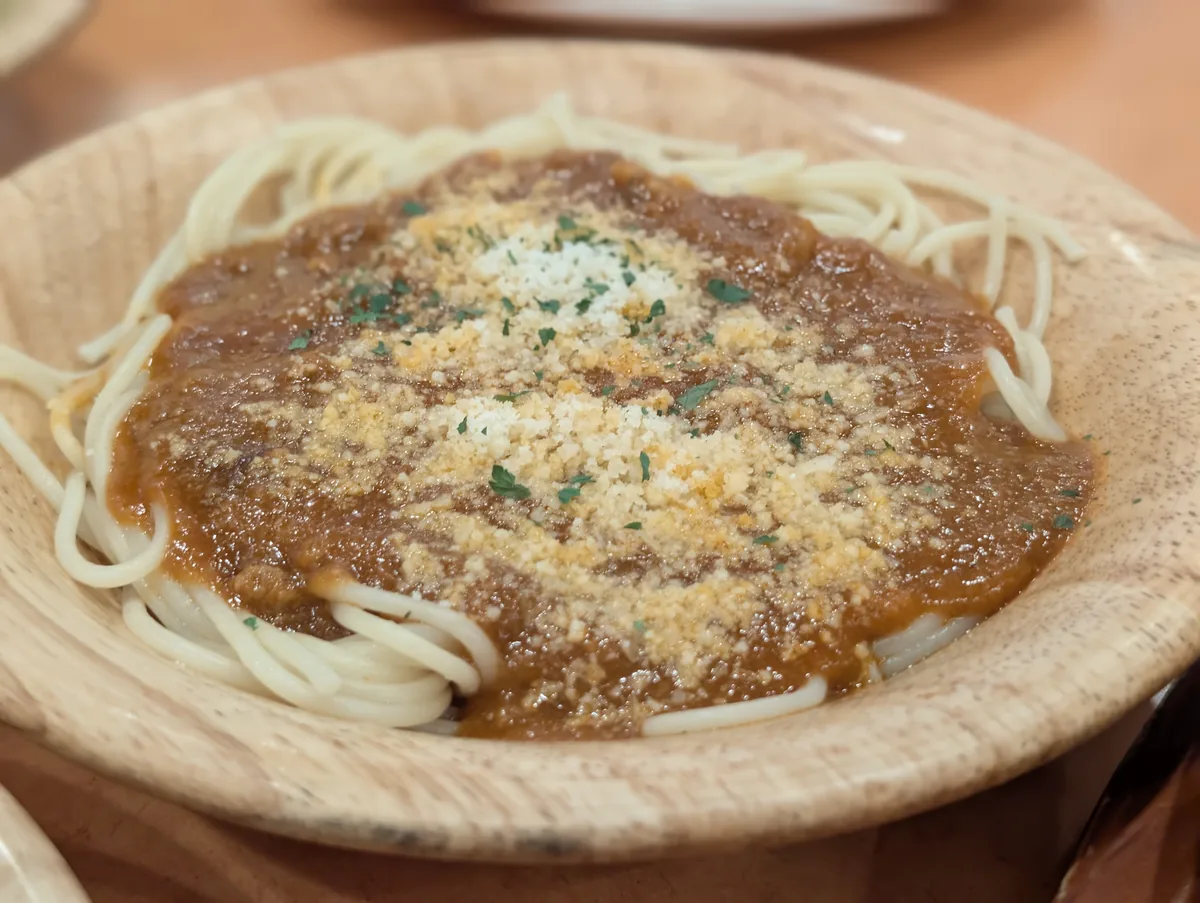 ミートソースのパスタ